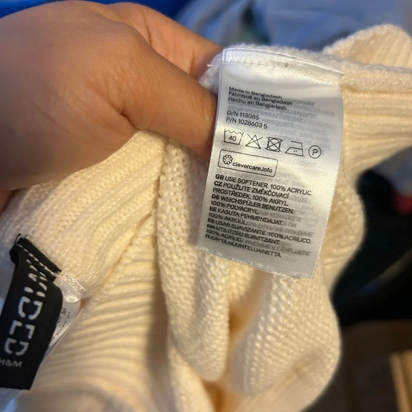 NWT H&M Divided Cream Cable Knit Collared Cardigan - Picture 4 of 4